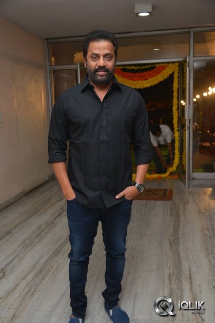 Shatamanam-Bhavati-Movie-Special-Screening-at-Prasad-Labs